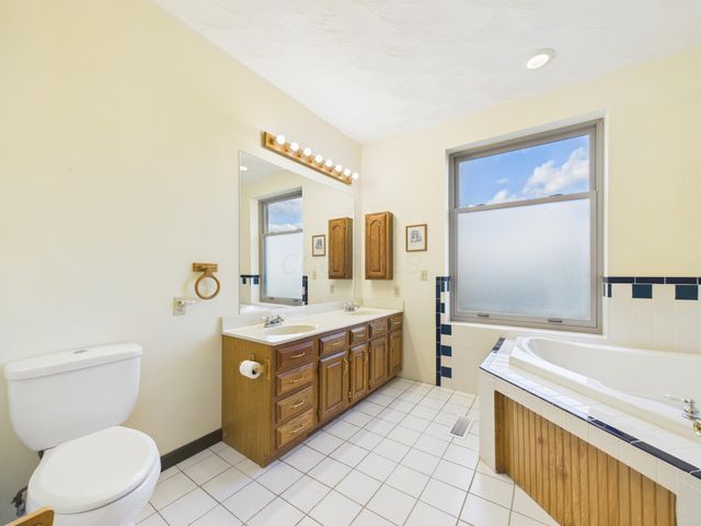 681 Mount Zion Road SW, Lancaster, OH 43130