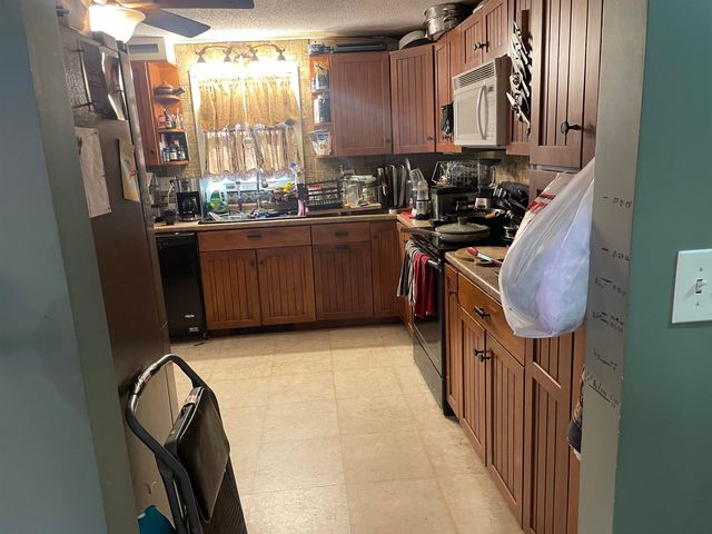 42 Lakeshore Drive, Middleton, NH 03887