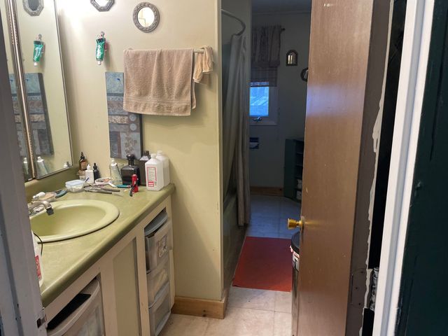 42 Lakeshore Drive, Middleton, NH 03887