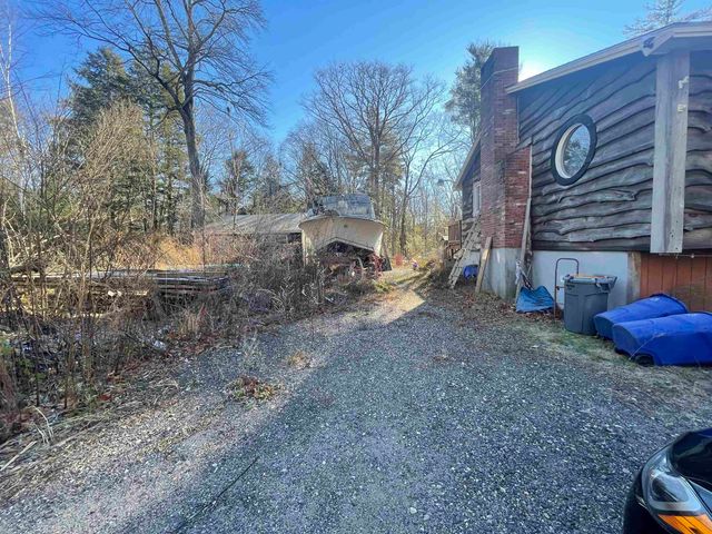 42 Lakeshore Drive, Middleton, NH 03887