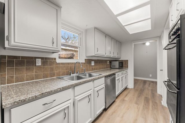 5542 Ashgate Drive, Spring, TX 77373