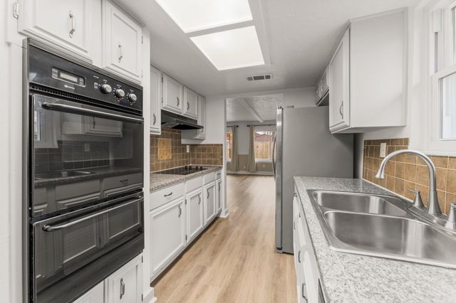 5542 Ashgate Drive, Spring, TX 77373