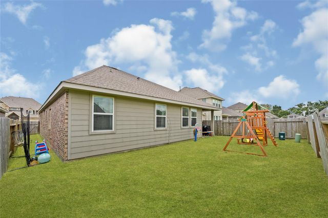 221 Gigi Place, Alvin, TX 77511