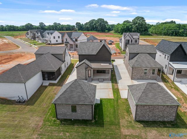 205 Fame Avenue, Tuscumbia, AL 35674