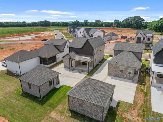 205 Fame Avenue, Tuscumbia, AL 35674