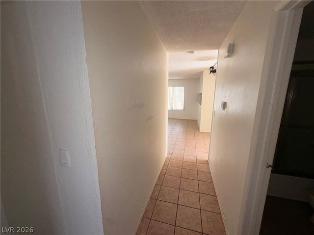 7010 Wedgewood Way, Las Vegas, NV 89147