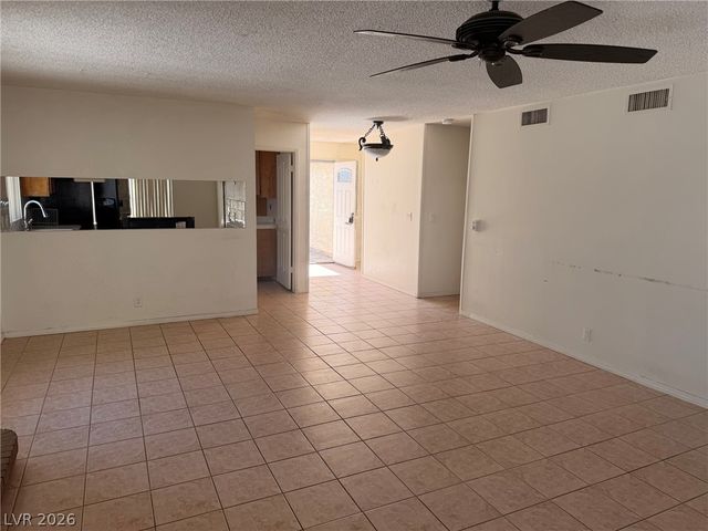 7010 Wedgewood Way, Las Vegas, NV 89147