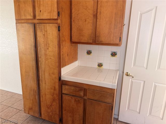 7010 Wedgewood Way, Las Vegas, NV 89147