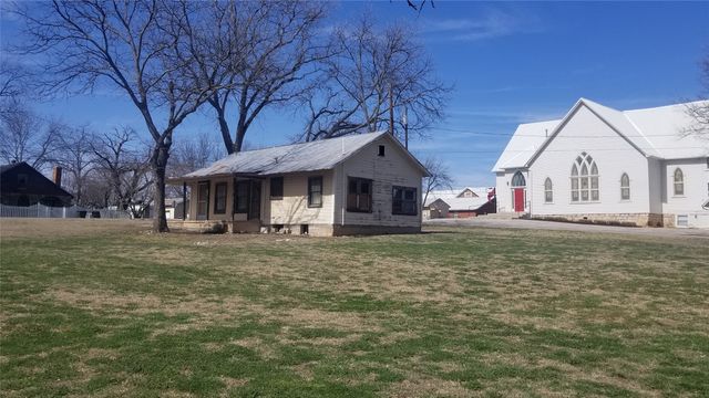 601 Main Street, Blanket, TX 76432