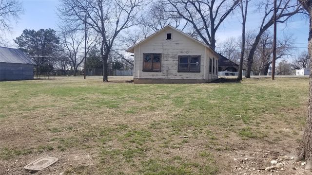 601 Main Street, Blanket, TX 76432