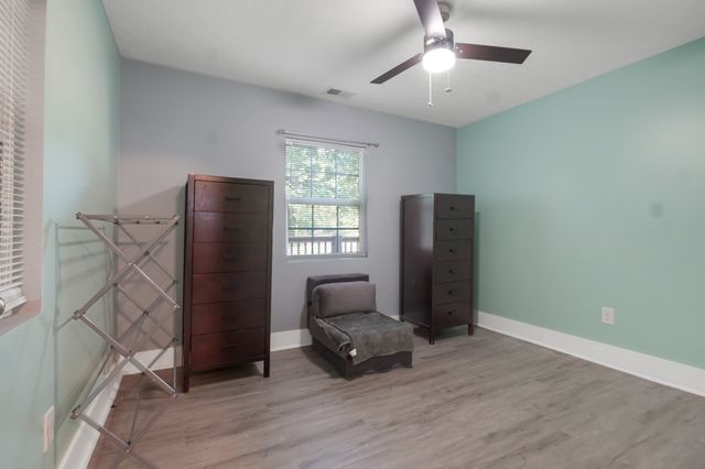 1555 Fairfield Rd, Westmoreland, TN 37186