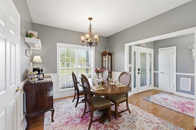 435 Long St, W, Mc Ewen, TN 37101