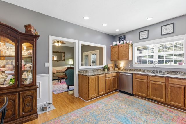 435 Long St, W, Mc Ewen, TN 37101