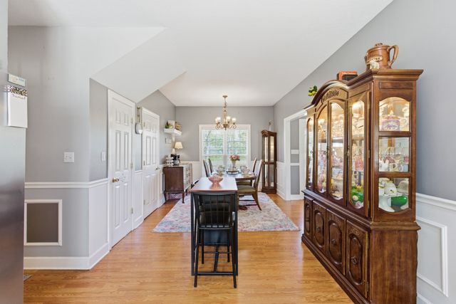 435 Long St, W, Mc Ewen, TN 37101