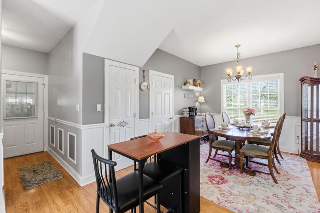435 Long St, W, Mc Ewen, TN 37101