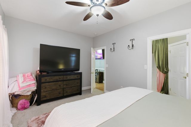 435 Long St, W, Mc Ewen, TN 37101