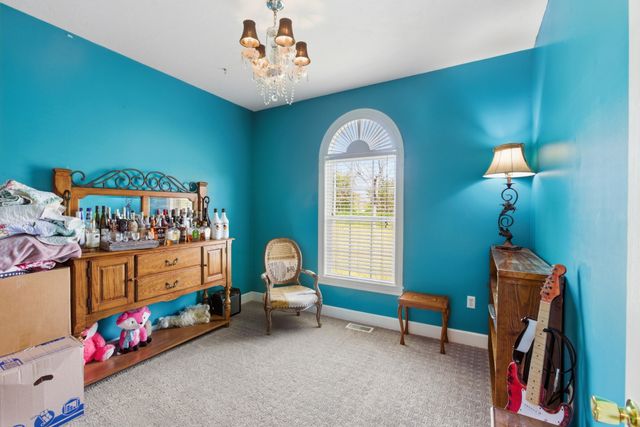 435 Long St, W, Mc Ewen, TN 37101