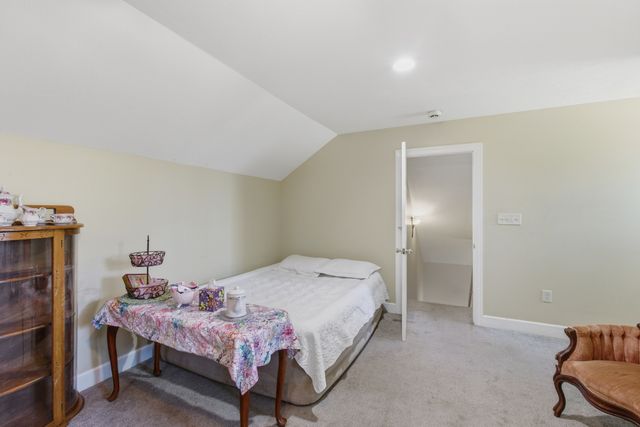 435 Long St, W, Mc Ewen, TN 37101