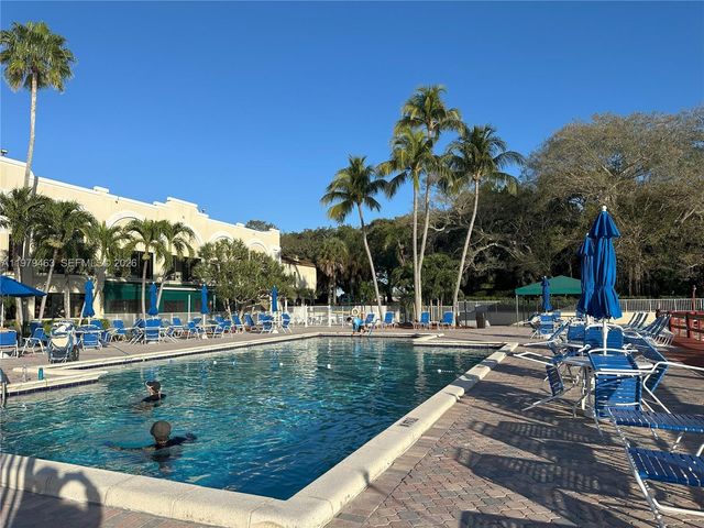 9470 Tangerine Pl 109, Davie, FL 33324