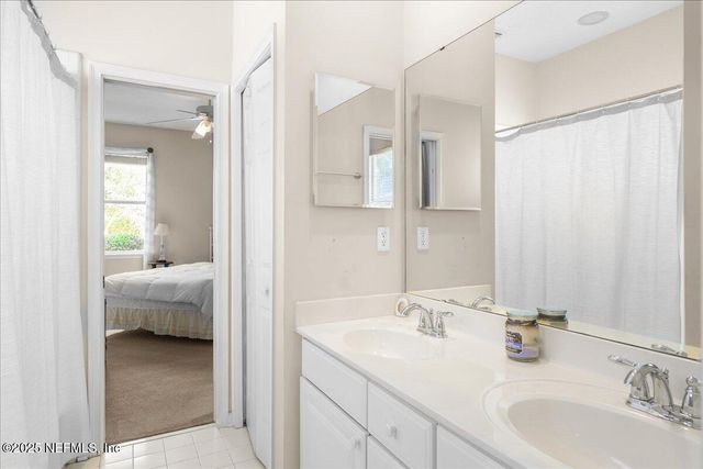 8253 BAY TREE Lane, Jacksonville, FL 32256