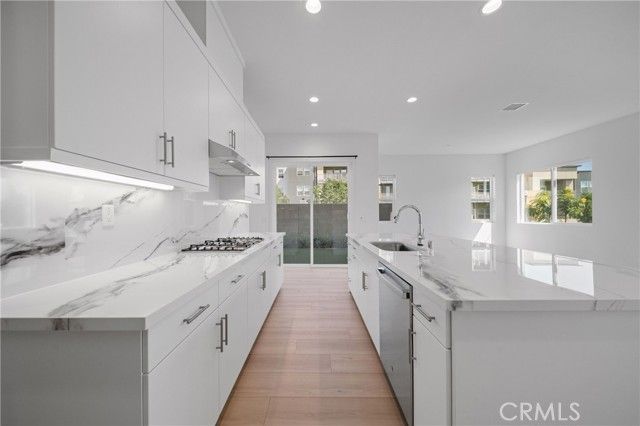 187 yugen, Irvine, CA 92618