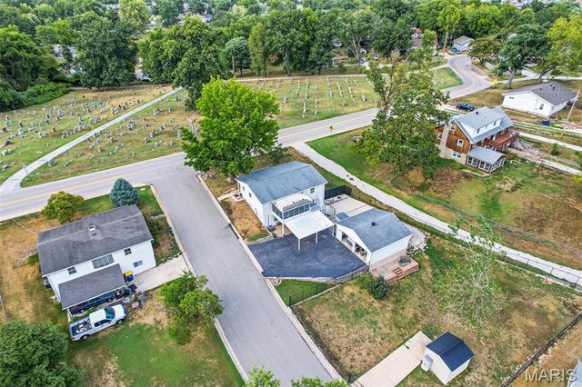 712 Lee Avenue, Festus, MO 63028