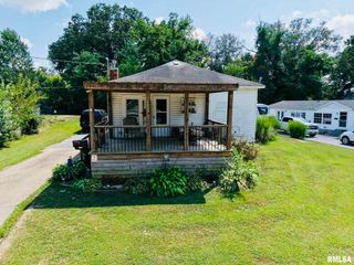 1104 W WEBSTER Street, Benton, IL 62812