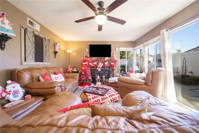 28947 Glenrock Pl, Highland, CA 92346