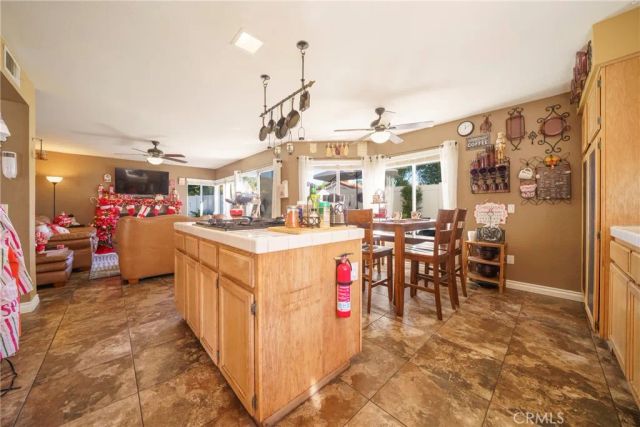 28947 Glenrock Pl, Highland, CA 92346