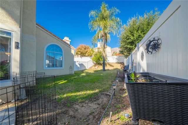 28947 Glenrock Pl, Highland, CA 92346