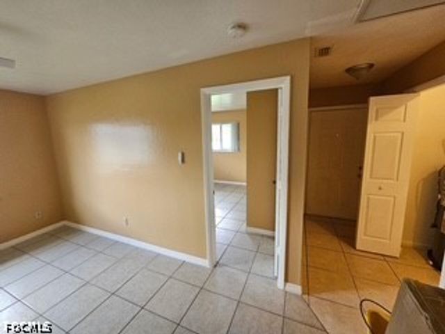 1028 SE 24th AVE A, Cape Coral, FL 33990