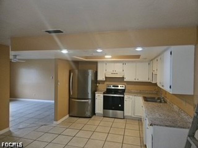 1028 SE 24th AVE A, Cape Coral, FL 33990