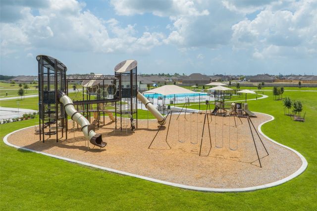 5502 Red Snapper Drive, Baytown, TX 77521