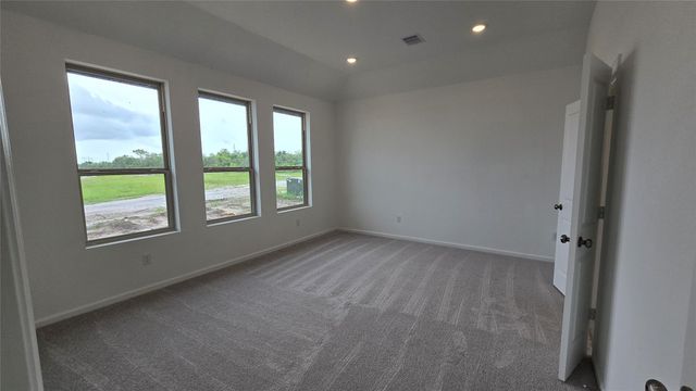 5502 Red Snapper Drive, Baytown, TX 77521