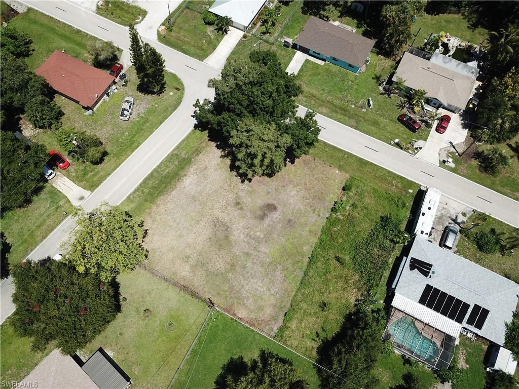 13201 5th ST, FORT MYERS, FL 33905 — photo 2