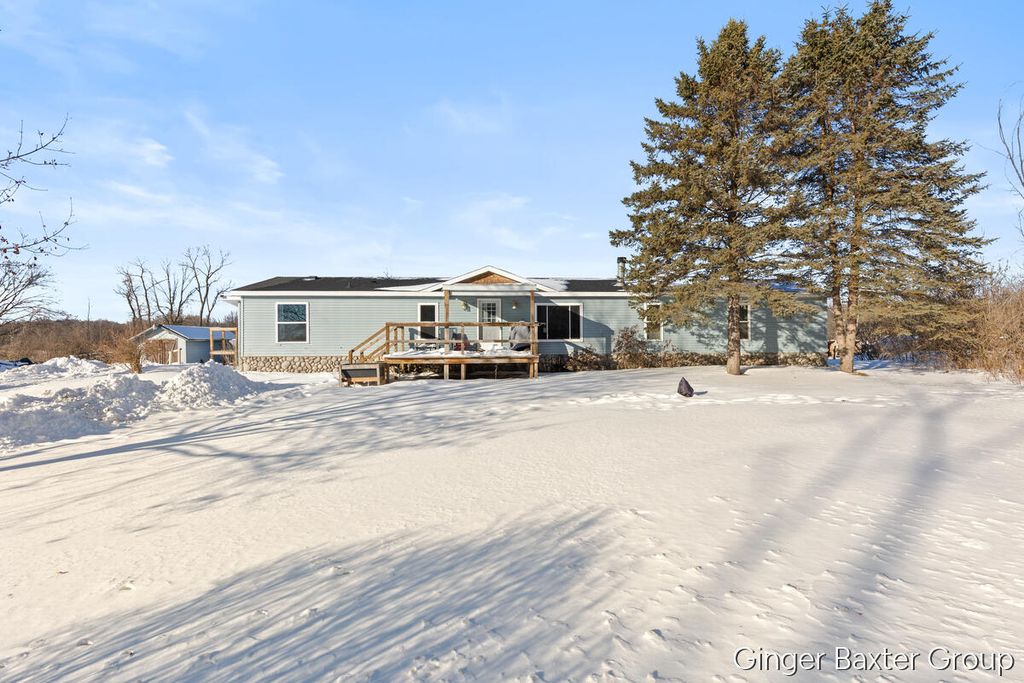 5405 E 120th Street, Sand Lake, MI 49343