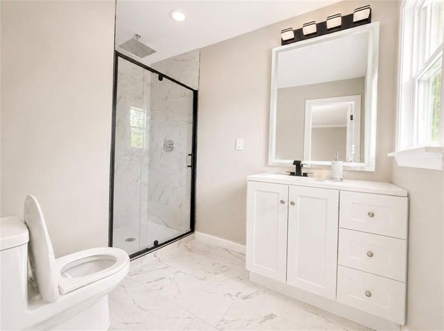 481 Hammond Drive, Atlanta, GA 30328