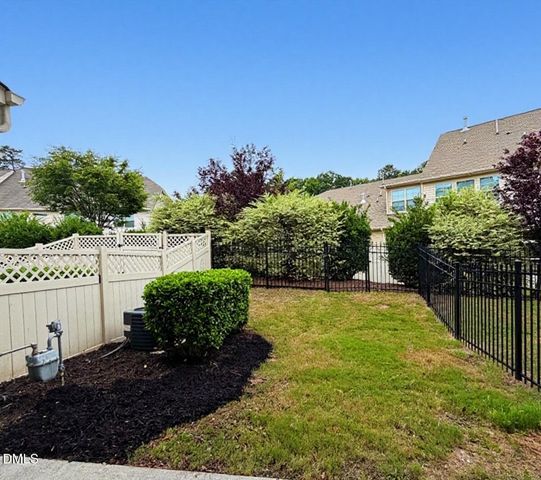 14 Pilatus Drive, Durham, NC 27705