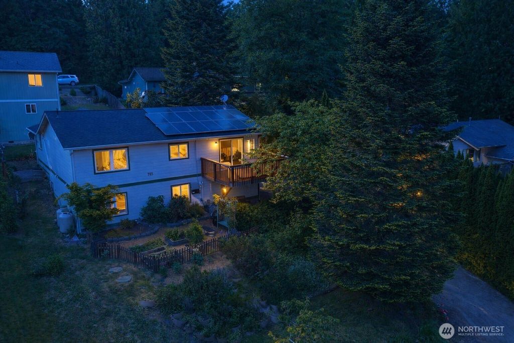 765 Summerset Way, Sedro Woolley, WA 98284