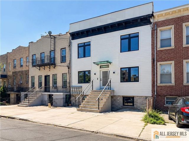 291 New York Avenue 3, Jersey City, NJ 07307