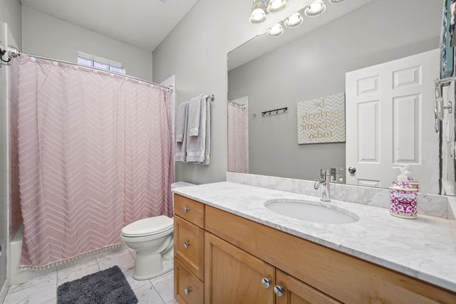 1636 W Warren Boulevard, Chicago, IL 60612