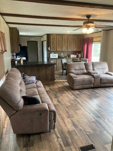 567 Daffodill, Romance, AR 72136