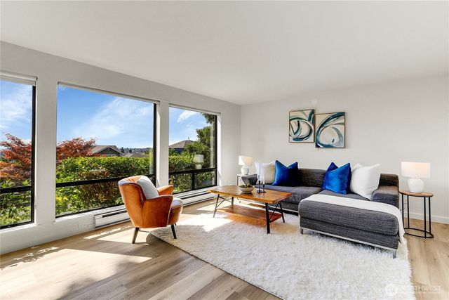 1942 7th Avenue W, Seattle, WA 98119