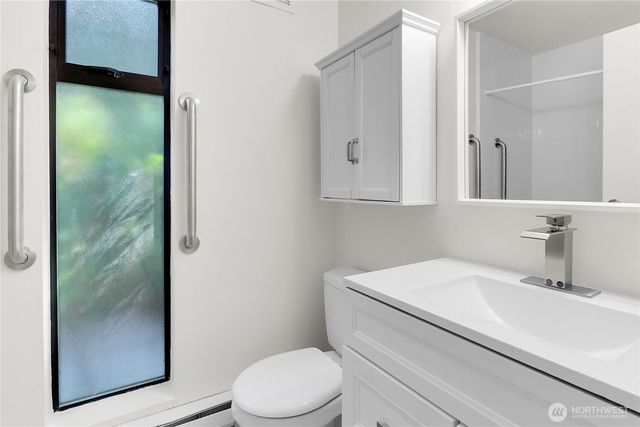 1942 7th Avenue W, Seattle, WA 98119