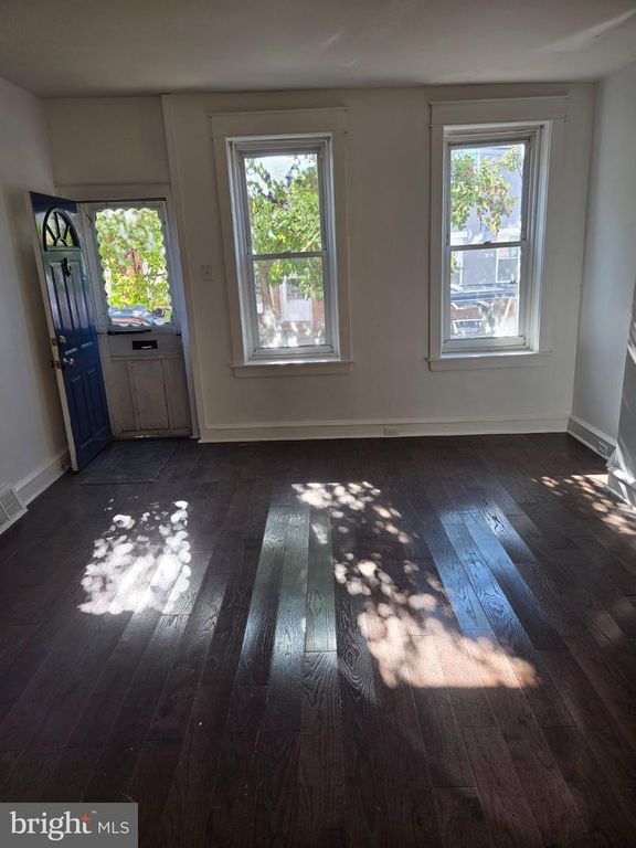2345 E HAZZARD ST, PHILADELPHIA, PA 19125 — exterior