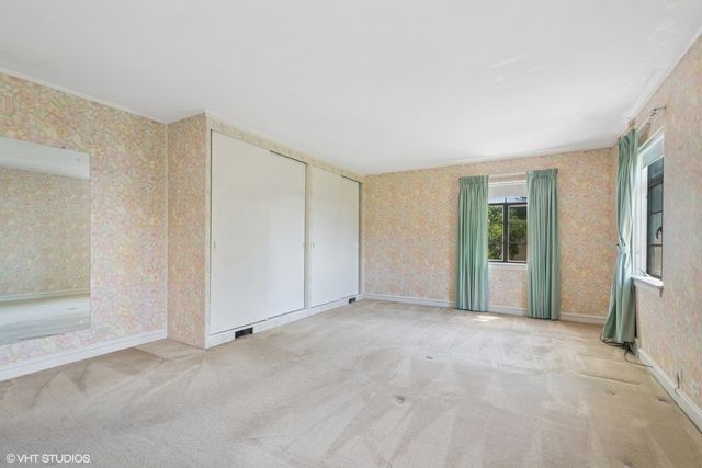 1288 Sunview Lane, Winnetka, IL 60093