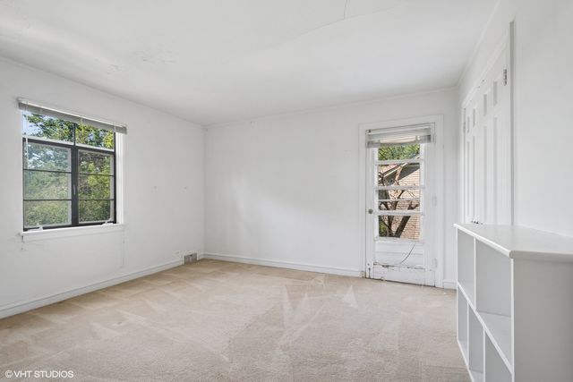 1288 Sunview Lane, Winnetka, IL 60093