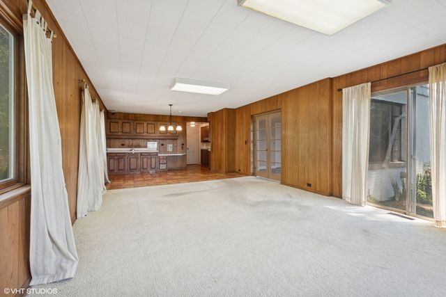 1288 Sunview Lane, Winnetka, IL 60093