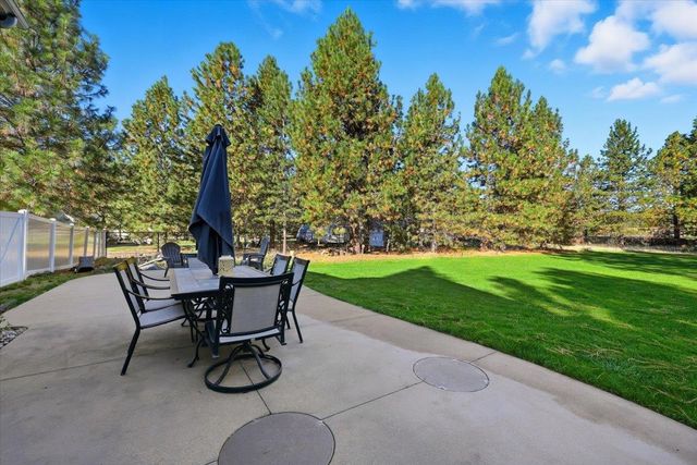 6282 Kristen Ct, Nine Mile Falls, WA 99026