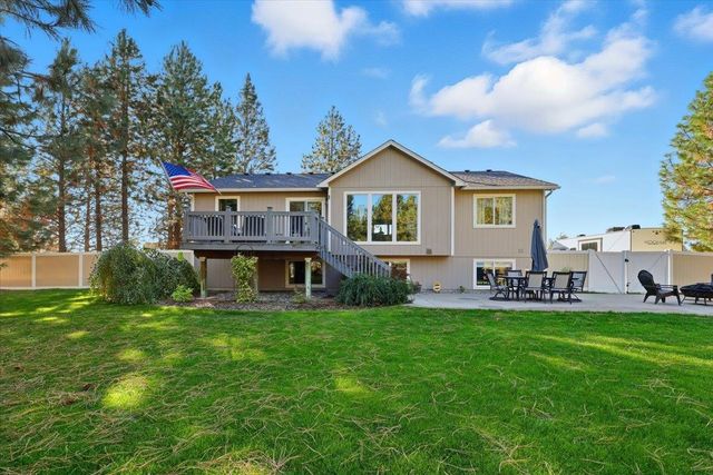 6282 Kristen Ct, Nine Mile Falls, WA 99026